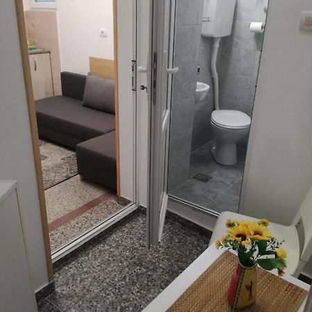 Mini Studio - One Traveler Apartment Beograd Ngoại thất bức ảnh